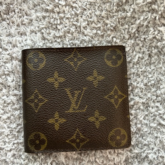 Louis Vuitton Other - Louis Vuitton Monogram Mens Bifold